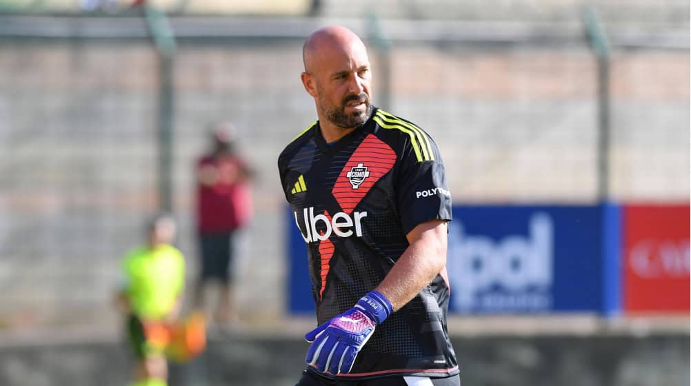 Pepe Reina annonce sa retraite du football après une carrière impressionnante